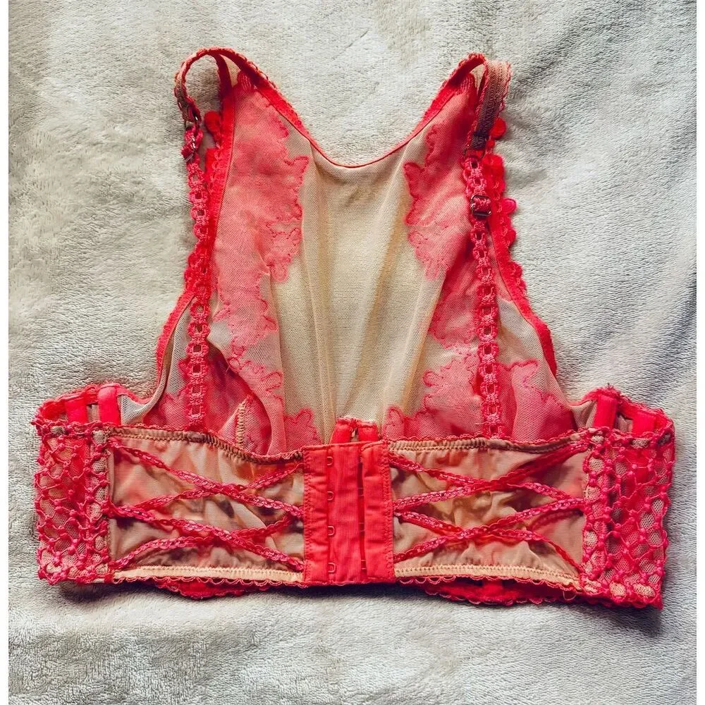 Victoria's Secret Dream Angels Pink Lace Bralette M Floral Embroidery‎